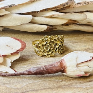 Market Favorite Brass <b>Ring</b> Boho Floral Band <b>Ring</b> For Women 18k Gold Plated Antique Flower <b>Statement</b> <b>Ring</b> Wholesale Dainty <b>Ring</b> - Product Image 4