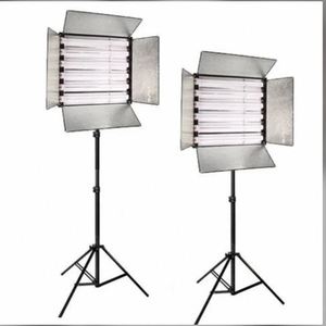 ไฟสตูดิโอพกพา 4 ดวง รุ่น Cool Light 5600K กำลังไฟ 300W ดีไซน์น้ำหนักเบาเพียง 10 กก. - Product Image 1