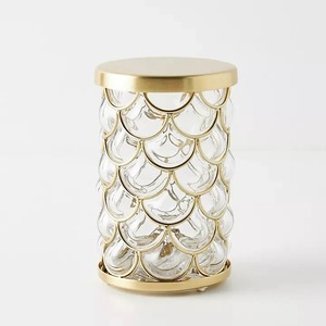 Ensemble de salle de bain en métal et fibre, inspiré du design indien traditionnel, fabriqué à la main avec élégance pour un intérieur culturel riche en saveurs, qualité supérieure. - Product Image 5