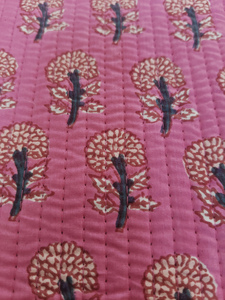 Set de table personnalisable en coton imprimé floral rose réversible, matelassé, fin, lavable en machine, multi-formes, style Rajasthan - Product Image 4