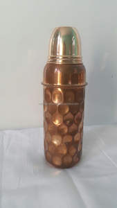 Botella de Agua de Cobre Puro de 1000 ml, Estilo Deportivo, con Logotipo Personalizable, Acabado Mate, Venta Directa desde India - Product Image 3