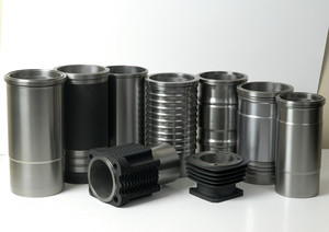 Cylindre hydraulique et piston 80400013 compatibles avec les pièces détachées de tracteur Zetor, adaptés aux modèles Zetor C360, C385, 2511, 3511. Piston hydraulique OEM. - Product Image 2