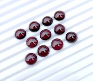 Cabujones Sueltos de Granate Rodolita Natural, Diseñados para un Brillo Intenso de Frambuesa, Acabado Liso y Atractivo de Gema Atemporal - Product Image 2