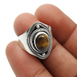 Natural <b>Tiger</b>-<b>Eye</b> Gemstone <b>Rings</b> Vintage Style Bezel Setting Stone <b>Ring</b> 925 Sterling Silver Handmade Oval Cut Stone Boho <b>Ring</b> - Product Image 3