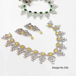 Parure de bijoux de mariée de luxe en zircon cubique jaune, collier et boucles d'oreilles en forme de goutte pour mariage et soirée - Product Image 1