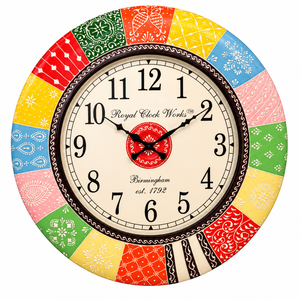 Reloj de Pared de Madera Tradicional Pintado a Mano – Reloj Decorativo Redondo de Arte Indio de 18 Pulgadas para Decoración del Hogar - Product Image 4