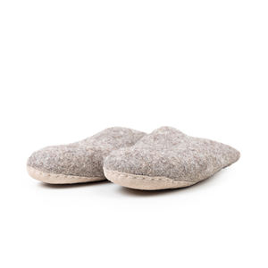 Chaussons en <span class=keywords><strong>feutre</strong></span> de laine faits à la main et durables avec <span class=keywords><strong>semelle</strong></span> en cuir antidérapante, chaussures d'intérieur ajustables pour hommes et femmes - Product Image 2