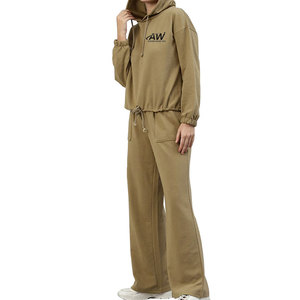 Conjuntos Deportivos Acampanados para Mujer en Tela Premium de Tacto Suave que Ofrecen Máxima Comodidad y un Look Casual Elegante - Product Image 3