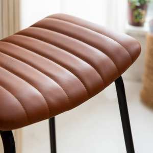 Taburete de bar Vandana Vertex Arista de cuero marrón y metal (juego de 2) - Product Image 5