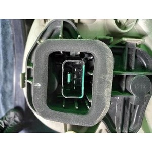 Feu arrière gauche de golf d'occasion OEM 1K6945095AC - Product Image 3