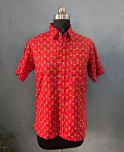 เสื้อเชิ้ตลำลองแขนสั้นพิมพ์ลายสีแดงสำหรับผู้ชายพร้อมปกพับลงผ้าฝ้ายสำหรับใส่ในฤดูร้อน - Product Image 3