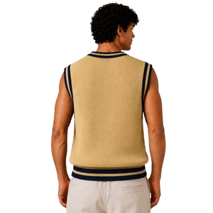 Gilet pull sans manches en tricot pour homme, beige avec rayures contrastées marine, col en V, personnalisable avec logo, en laine et acrylique, vente en gros OEM - Product Image 2