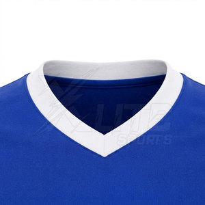 Maillot de football à manches longues pour adultes en gros pour équipes, en tissu polyester respirant et anti-humidité, couleurs et noms d'équipe personnalisables - Product Image 5