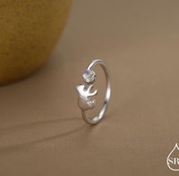 Bague ouverte ajustable en argent sterling 925 avec chat jouant avec une balle et pierre de lune synthétique, pour les amoureux des chats, bague de mariage de luxe empilable