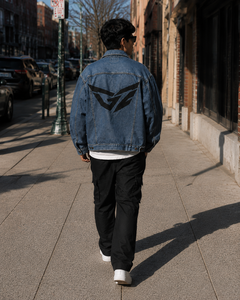 Veste en jean à capuche élégante pour homme, logo sur le devant, vêtements décontractés, haute qualité, 100% coton, fabrication OEM sur mesure, vente en gros - Product Image 3