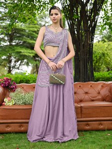 Conjunto de Lehenga con Cuentas Moradas, Blusa Bordada sin Mangas, Falda Drapeada, Traje Tradicional Indio para Bodas y Fiestas - Product Image 3