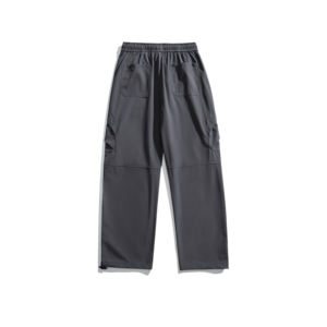 Estilo Grunge Desgastado: Bordes deshilachados y lavados descoloridos que combinan perfectamente con botas deportivas y camisetas de bandas. - Product Image 2