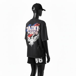 Conjunto de camiseta y pantalones cortos para mujer, tela de jersey de algodón premium de 180 gsm, suave, negro, con logo personalizado impreso en serigrafía. Conjuntos para mujer. - Product Image 5