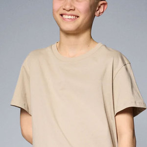 T-shirts à manches courtes col rond pour garçons, avec logo personnalisé imprimé, en coton tricoté de haute qualité, style décontracté pour enfants. - Product Image 6