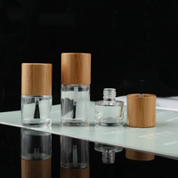 Bouteilles de vernis à ongles de marque privée de haute qualité 5ml 8ml 10ml récipient en verre avec bouchon en bambou et couvercle Gel stockage de vernis à ongles