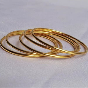 Nuevo diseño de brazaletes de latón con acabado dorado, brazaletes de metal de latón, joyería de moda 2026. - Product Image 5