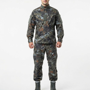 Uniforme militaire de haute qualité, respirant, uniforme professionnel des forces armées avec un design moderne et une construction en tissu durable - Product Image 1