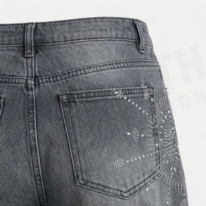 Shorts en jean décontractés vintage pour femmes, avec boutons décoratifs, confortables pour le fitness, couleur personnalisable, coupe élégante pour le quotidien - Product Image 5