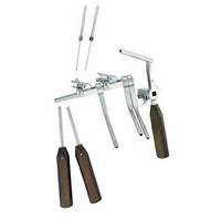 Distracteur cervical en acier Caspar avec tournevis, instruments chirurgicaux pour interventions de chirurgie de la colonne vertébrale par SURGINEXA