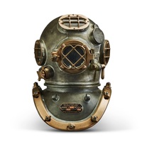 Casque de plongée en fer décoratif, accent côtier pour collections maritimes, expositions nautiques et décoration intérieure