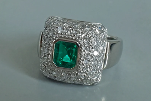 Bague de cocktail taille émeraude pour femme, plaquée argent 925, micro-pavé de pierres précieuses, bague de fiançailles glamour, pierre de naissance de mai, style géométrique - Product Image 3