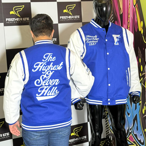 Veste de baseball en chenille brodée sur mesure de haute qualité ODM OEM, corps en laine, manches en cuir PU, pour hommes. - Product Image 1