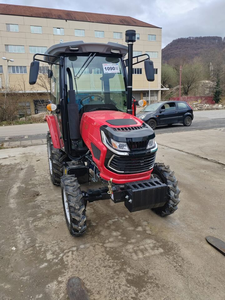 Nouveau tracteur agricole C-A-P-T-O-K 504 - Product Image 3