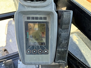 Excavatrice 60G très demandée pour les projets utilitaires et municipaux - Product Image 6
