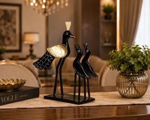 Juego de Figuras de Aves Hechas a Mano – Decoración de Arte Tribal Tradicional con Pavo Real de Madera - Product Image 5