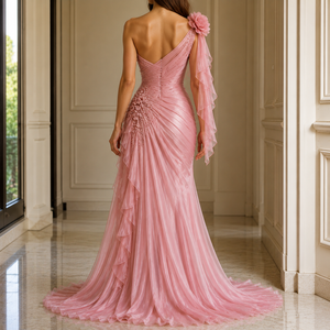 Vestido de Noche Rosa de Lujo con un Hombro Descubierto, Apliques Florales Fruncidos, Abertura Alta, Ajustado, de Gasa, Largo hasta el Suelo, para Fiesta o Boda - Product Image 2