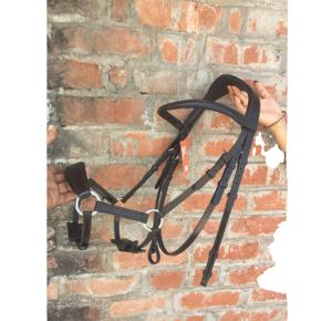 Fabricant de bride de cheval en cuir naturel indien de qualité Fabricant de bride roulée en cuir - Product Image 1