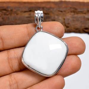 Pendentif en forme de coussin, pierre précieuse corail blanc, fait main, argent sterling 925, bijou de créateur, cadeau pour elle - Product Image 4