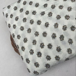 Charme du coton classique, pur, doux, magnifiquement tissé pour un confort raffiné, conçu pour une texture douce et respirante - Product Image 1