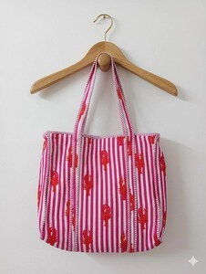 Quilted Cotton Tote Bag Handmade Eco Friendly Reusable Grocery Bag Soft Aesthetic Everyday Carry Tote At Wholesale Price - Product Image 3