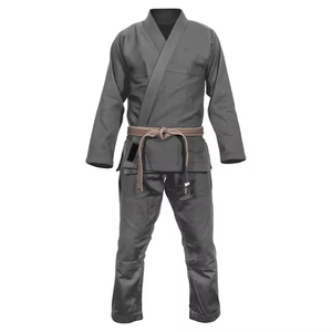 Uniforme de Karate y BJJ Ligero, Transpirable y de Alta Calidad, Personalizable, al Mejor Precio, Uniforme de Artes Marciales - Product Image 2