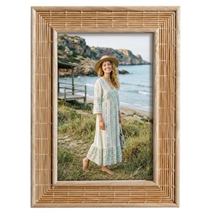 Cadre photo en bois de bambou superposé à motifs chevron, vente en gros |   Design géométrique éco-contemporain fait main pour un rectangle léger - Product Image 1