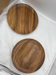 Juego de 4 Platos de Madera Auténtica de Filipinas de 9.75 Pulgadas, Platos de Madera para la Cena - Product Image 2