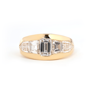 Bague en or jaune massif 14 carats avec diamant de laboratoire taille émeraude 1 carat pour femme, sertie de cinq pierres de luxe à facettes, taille balle sur le côté - Product Image 1