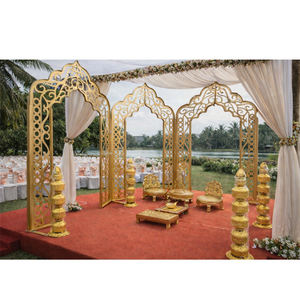 Arco de Boda Moderno y Lujoso, Diseño Abierto, Personalizado para EE. UU., Arcos Metálicos Dorados Ligeros para Exteriores, Precio de Fábrica - Product Image 1