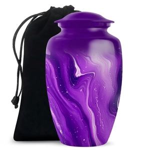 Urna Funeraria para Cenizas Humanas con Diseño de Montañero, Urna Conmemorativa con Bolsa de Terciopelo - Product Image 6