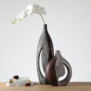 Metal Embossed Design Metal Vase in Unique Finished Modern Design Hot Selling Metal Flower Vase - Product Image 3