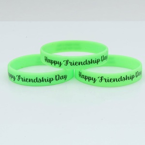 Bracelet en silicone imprimé de haute qualité, écologique, avec logo personnalisé, disponible pour l'exportation - Product Image 2