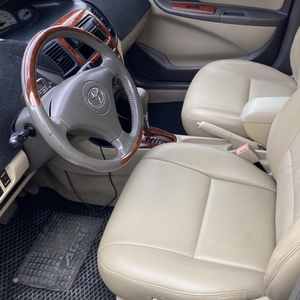 Vente en gros de voitures Toyota d'occasion du Japon, en excellent état, pour importateurs internationaux - Product Image 6