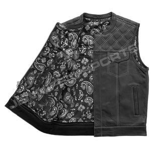 Gilet en cuir véritable élégant coupe diamant pour motard, gilet de moto en cuir avec doublure intérieure en satin et bandana - Product Image 2
