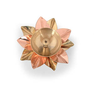 Lampe Diya en laiton Forme Lotus - Product Image 2